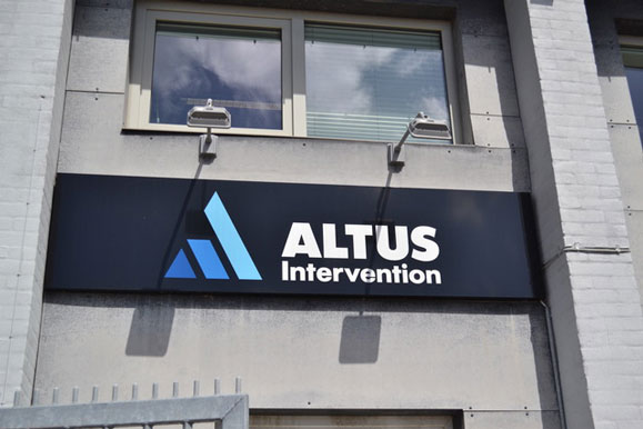 Altus-Intervention-facadeskilt-lindakongerslev